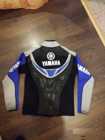 Мотоциклетная куртка yamaha