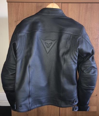 Кожаная мотокуртка Dainese Razon 50