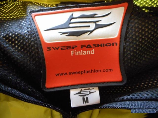 Дождевой комбенизон фирмы sweep