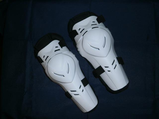 Наколенники детские шарнирные Polisport Devil-Knee