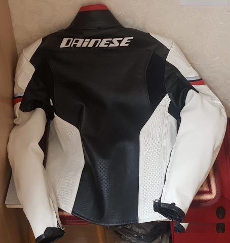 Мотокуртка кожаная новая dainese 48