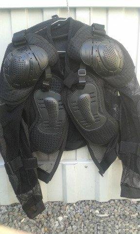 Продам мотокуртку