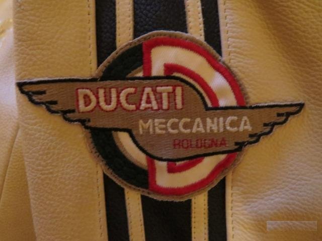 Куртка duсati