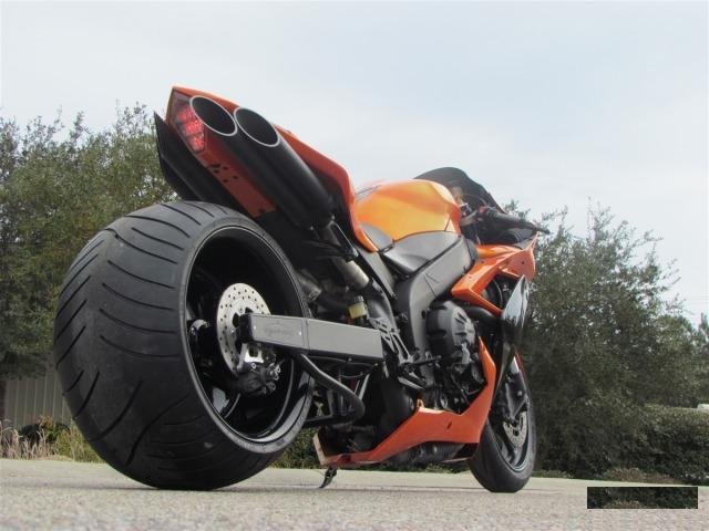 Мотошина 330 30 17 Avon AM42 Venom Rear новая