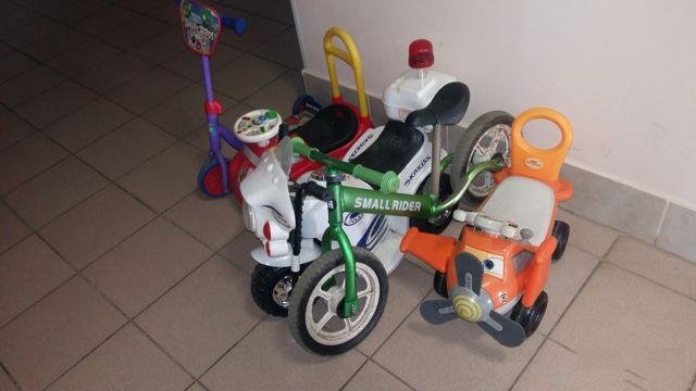 Продам беговел + мотоцикл на аккумуляторе + самока