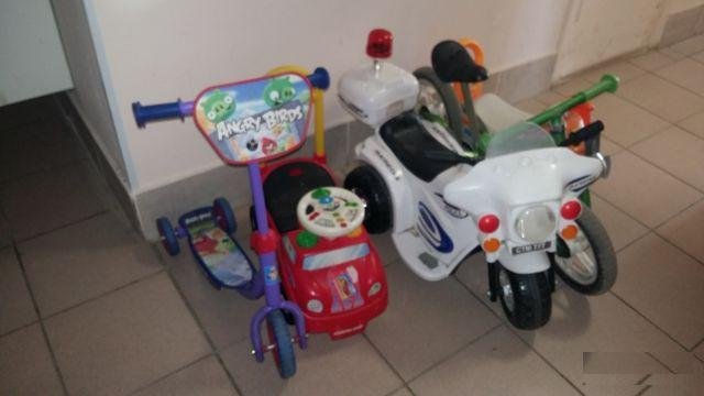 Продам беговел + мотоцикл на аккумуляторе + самока