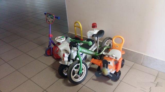 Продам беговел + мотоцикл на аккумуляторе + самока