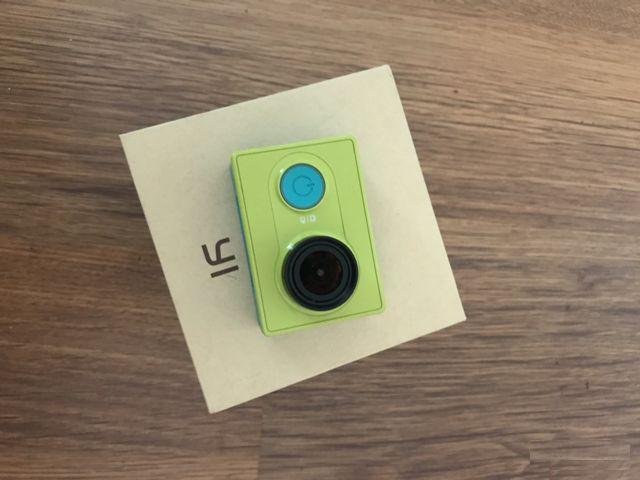 Экшн камера Xiaomi Yi