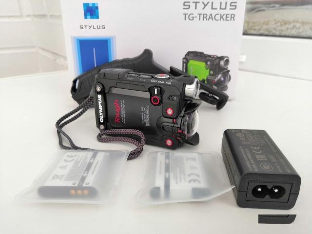 Экшен камера Olympus Tough TG-Tracker