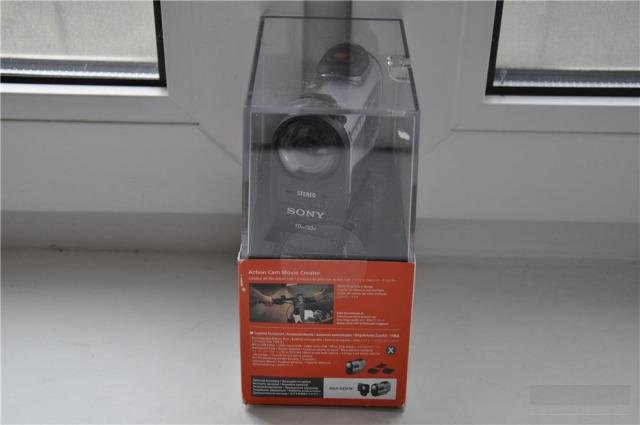 Sony FDR-X1000V новая, коробка немного повреждена