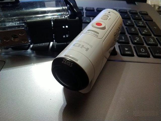 Экшн видеокамера Action Cam Sony HDR-AZ1