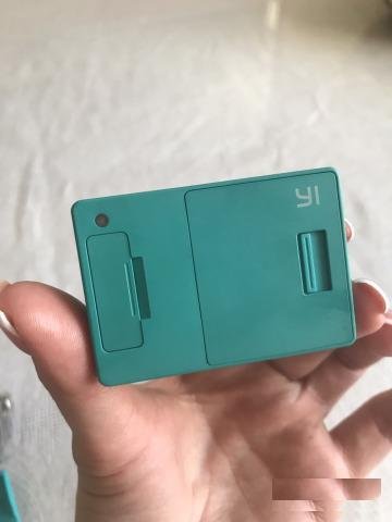 Экшн камера YI Action Camera с защитным кейсом