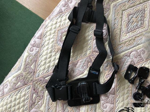 Камера GoPro Hero 5 и аксессуары