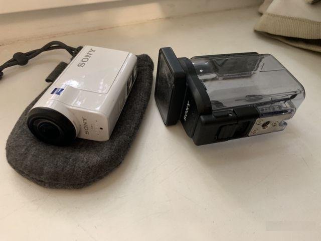 Экшн камера Sony hdr 300