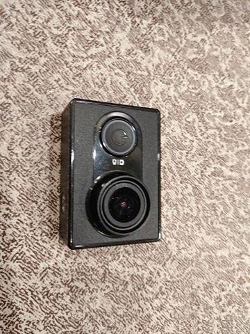 Экшн камера xiaomi YI