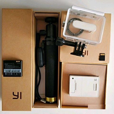 Экшн-камера Xiaomi Yi+Bluetooth selfie stick+32GB