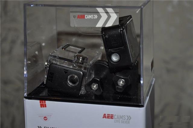 AEE Lyfe Silver (новая, запечатанная)