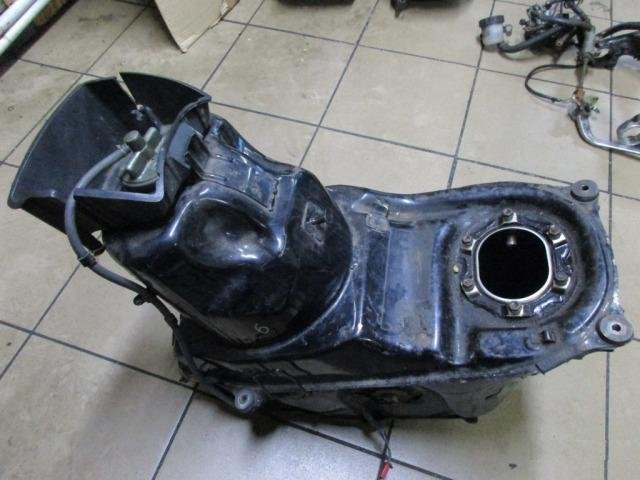 Бак топливный для Honda ST 1100 Pan-European