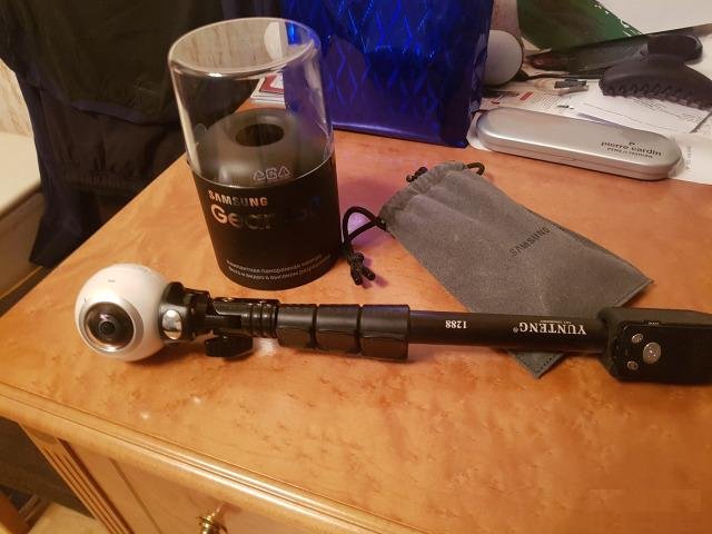 SAMSUNG Gear 360 SM-C200