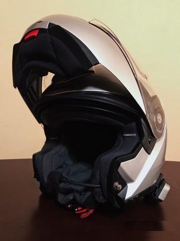 Шлем Schuberth C3 Pro (размер S) + гарнитура cardo