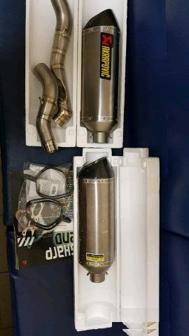Выхлоп Titan Akrapovic