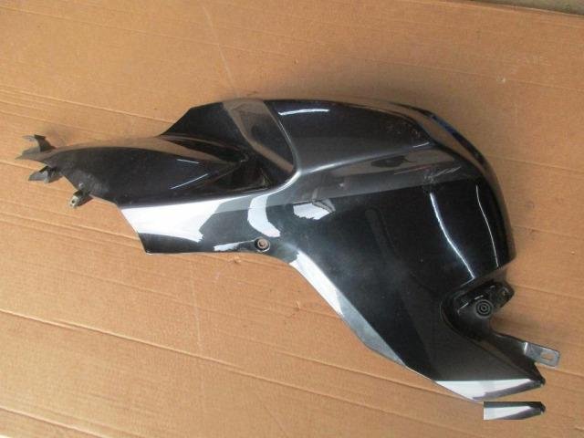 Облицовка бака левая BMW K40 K1300S 2013 год