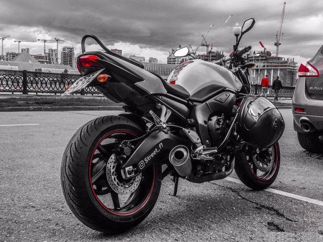 Глушитель для fz1 новый оригинал от bmw