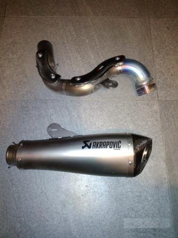 Глушитель Akrapovic для BMW R nine T