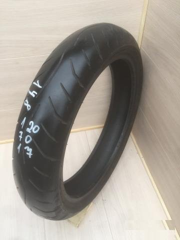 148) Dunlop Sportmax GPR-200F 120/70/17 TireMoto