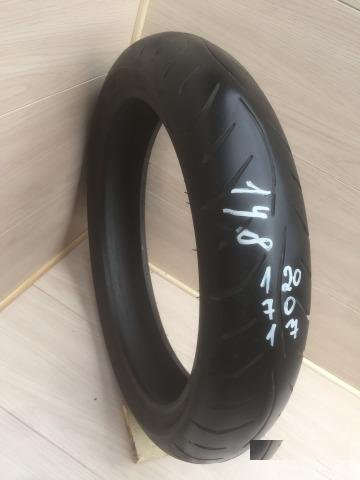 148) Dunlop Sportmax GPR-200F 120/70/17 TireMoto