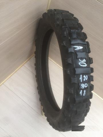30) Vee Rubber V211R 120/90/18 TireMoto