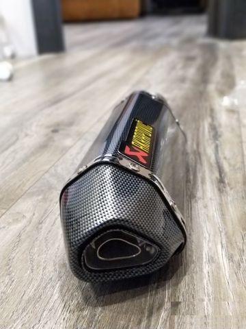 Глушитель прямоток Akrapovic