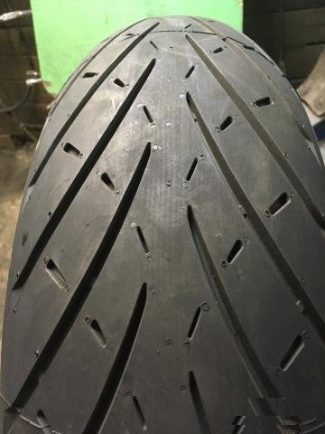 Новые Metzeler Roadtec 01 190-55-R17