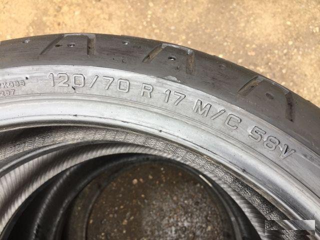 120 70 17 Pirelli 10/17