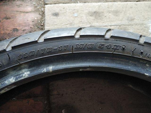 Резина передняя dunlop 110/70 r17