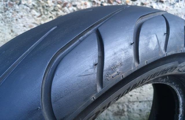 Michelin Commander 2 140-90-16