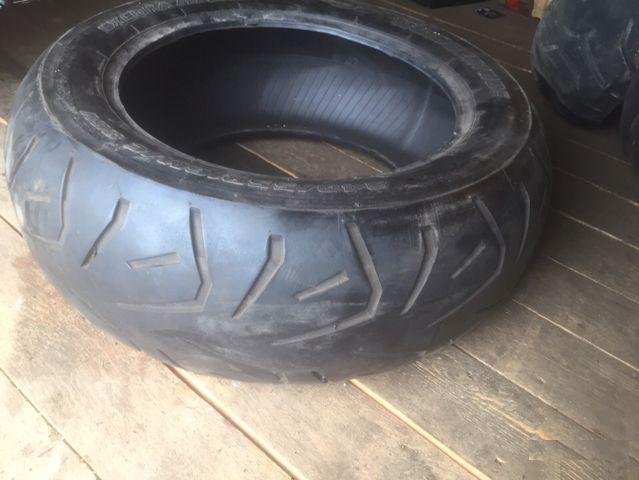 Bridgestone 240/55 R16