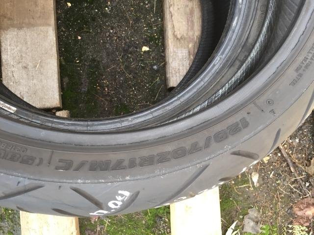 120/70/17 Bridgestone 1709