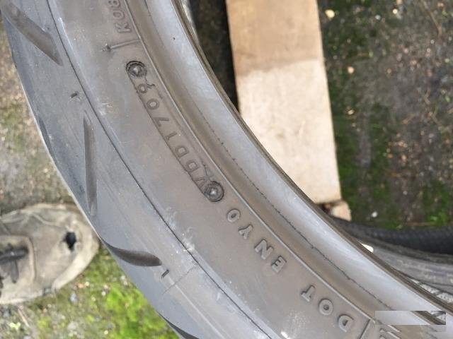 120/70/17 Bridgestone 1709