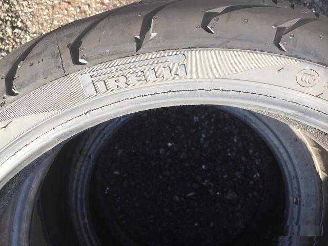 120/70 R17 Pirelli 49/13