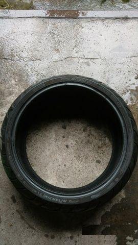 Покрышка Michelin Commander II 240/40R18