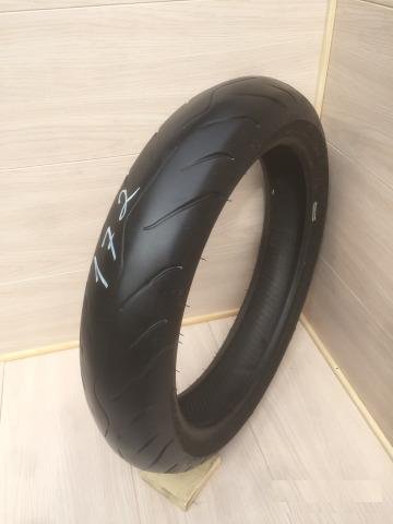172) Metzeler Sportec M3 120/70/17 TireMoto
