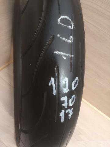 160) Michelin Pilot Power 120/70/17 TireMoto