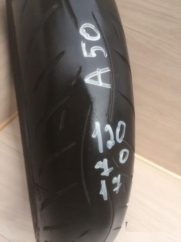 50) Metzeler Roadtec Z8 120/70/17 TireMoto