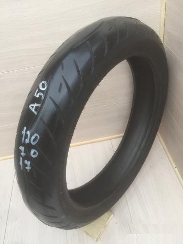 50) Metzeler Roadtec Z8 120/70/17 TireMoto