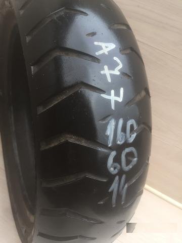 77) Bridgestone BT-TH01R 160/60/14 TireMoto