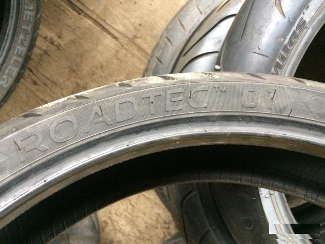 Metzeler Roadtec 01 120-70-17 1 шт