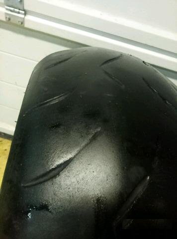 Dunloo 240/40 r18