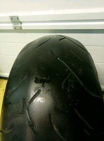 Dunloo 240/40 r18
