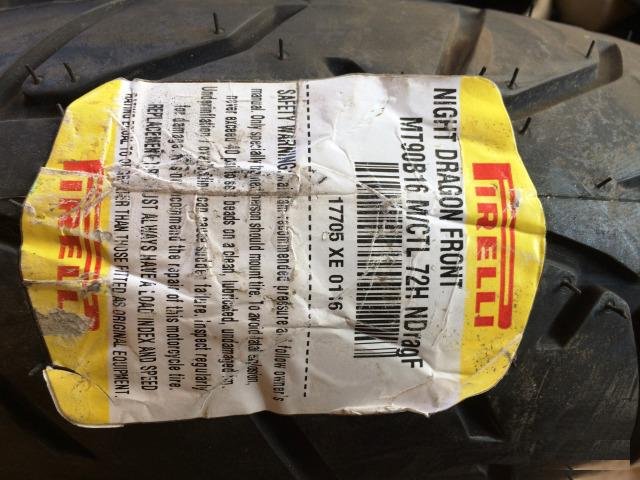 Pirelli Night Dragon Front MT90B16 (130-90-16)